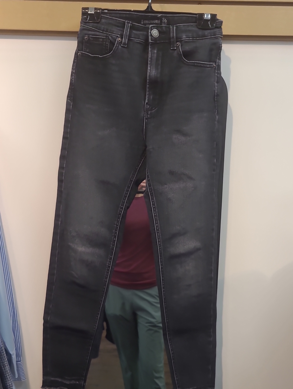 STRADIVARIUS High-Waisted Black Washed Skinny Jeans